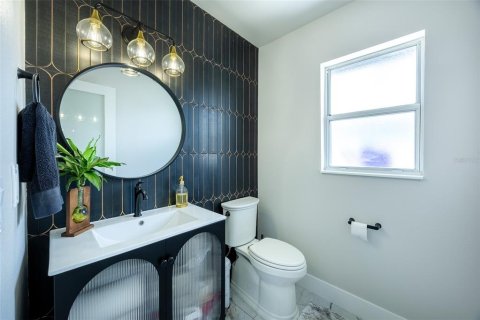 Casa en alquiler en Winter Park, Florida, 4 dormitorios, 172.43 m2 № 1796697 - foto 9