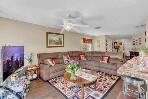 Adosado en venta en Orlando, Florida, 3 dormitorios, 173.91 m2 № 1733301 - foto 6