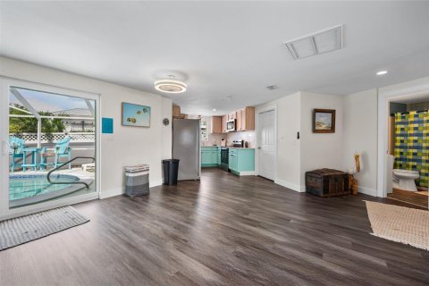 Купить виллу или дом в Энглвуд, Флорида 6 комнат, 119.38м2, № 2318690 - фото 18