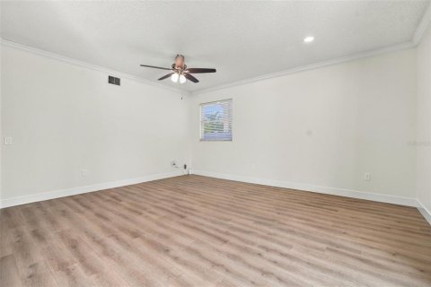 Villa ou maison à vendre à Oldsmar, Floride: 4 chambres, 207.17 m2 № 2425835 - photo 23
