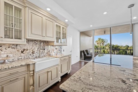 Condominio en venta en Longboat Key, Florida, 2 dormitorios, 220.09 m2 № 2423720 - foto 18