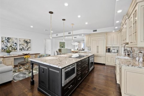 Condominio en venta en Longboat Key, Florida, 2 dormitorios, 220.09 m2 № 2423720 - foto 22