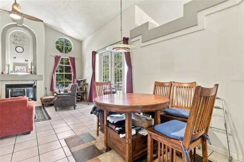 Villa ou maison à vendre à New Port Richey, Floride: 3 chambres, 170.2 m2 № 2419290 - photo 10