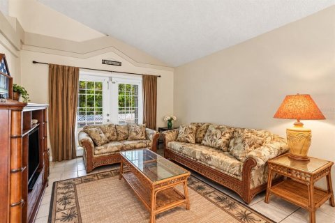 Villa ou maison à vendre à New Port Richey, Floride: 3 chambres, 170.2 m2 № 2419290 - photo 15