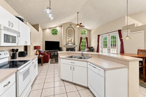 Villa ou maison à vendre à New Port Richey, Floride: 3 chambres, 170.2 m2 № 2419290 - photo 11