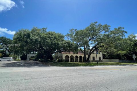 Condo in North Miami Beach, Florida, 1 bedroom  № 1930260 - photo 27