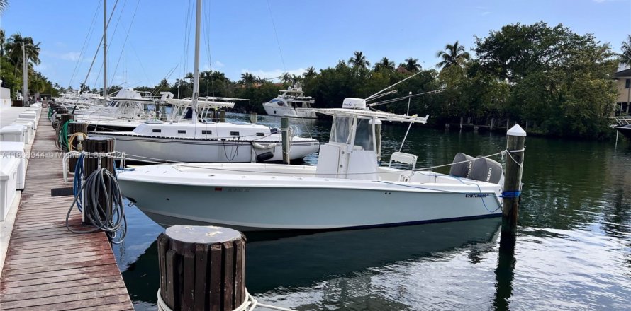 Condominio en Coral Gables, Florida, 1 dormitorio № 1920416