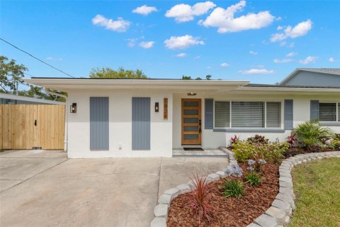 Casa en venta en Dunedin, Florida, 4 dormitorios, 158.4 m2 № 2094472 - foto 3