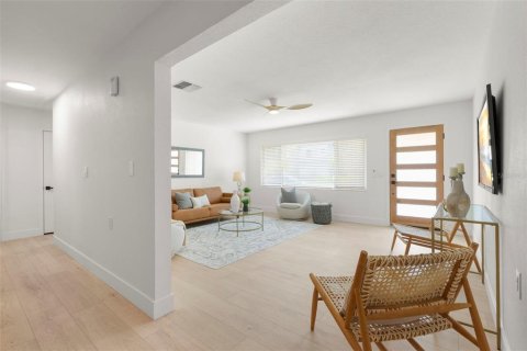 Casa en venta en Dunedin, Florida, 4 dormitorios, 158.4 m2 № 2094472 - foto 6