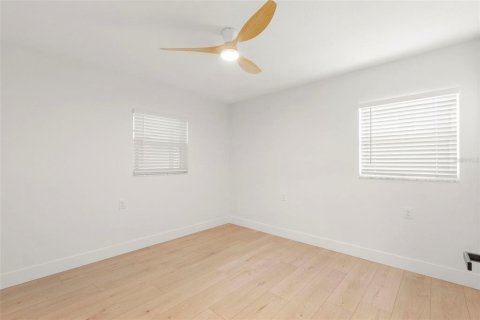 Casa en venta en Dunedin, Florida, 4 dormitorios, 158.4 m2 № 2094472 - foto 29