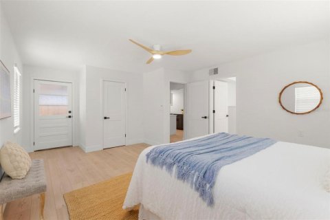 Casa en venta en Dunedin, Florida, 4 dormitorios, 158.4 m2 № 2094472 - foto 20