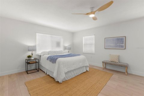 Casa en venta en Dunedin, Florida, 4 dormitorios, 158.4 m2 № 2094472 - foto 19