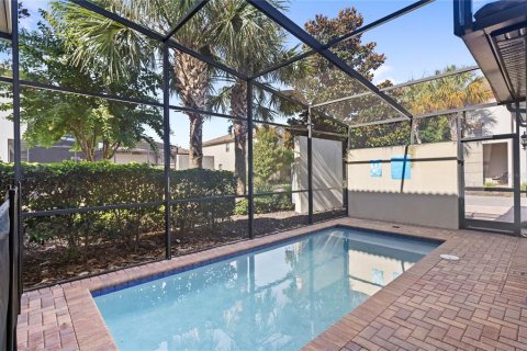 Touwnhouse à vendre à Kissimmee, Floride: 5 chambres, 210.42 m2 № 2203579 - photo 3