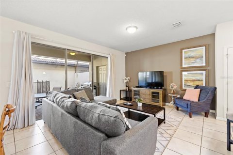 Touwnhouse à vendre à Kissimmee, Floride: 5 chambres, 210.42 m2 № 2203579 - photo 8