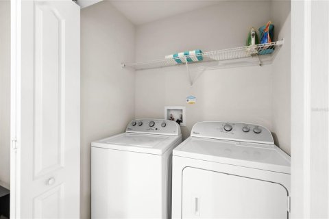 Touwnhouse à vendre à Kissimmee, Floride: 5 chambres, 210.42 m2 № 2203579 - photo 15
