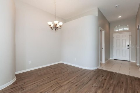 Villa ou maison à louer à Riverview, Floride: 3 chambres, 144.93 m2 № 2436702 - photo 5