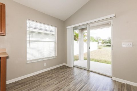 Villa ou maison à louer à Riverview, Floride: 3 chambres, 144.93 m2 № 2436702 - photo 6