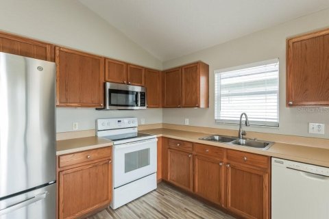 Villa ou maison à louer à Riverview, Floride: 3 chambres, 144.93 m2 № 2436702 - photo 7