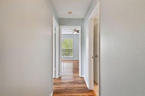 Condo in Tampa, Florida, 3 bedrooms  № 2391018 - photo 29