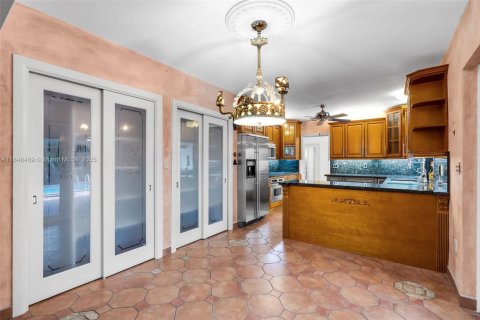 Casa en venta en Miami Lakes, Florida, 3 dormitorios, 276.94 m2 № 1846122 - foto 14