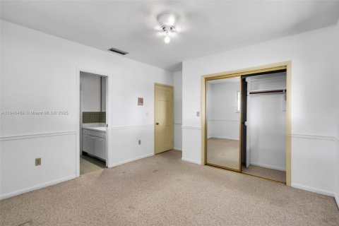 Casa en venta en Miami Lakes, Florida, 3 dormitorios, 276.94 m2 № 1846122 - foto 21