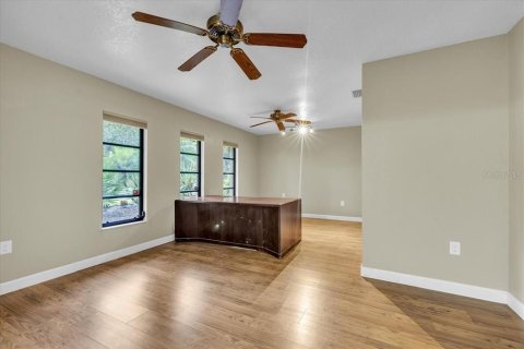 Villa ou maison à vendre à Port Charlotte, Floride: 3 chambres, 198.35 m2 № 2389364 - photo 5