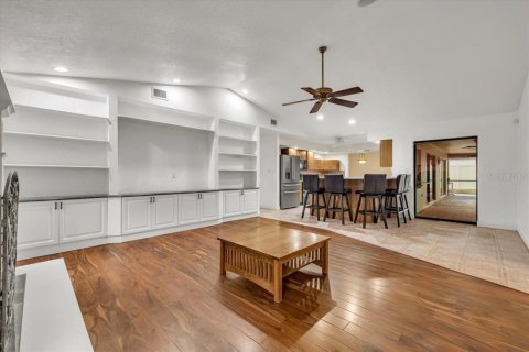 Villa ou maison à vendre à Port Charlotte, Floride: 3 chambres, 198.35 m2 № 2389364 - photo 9