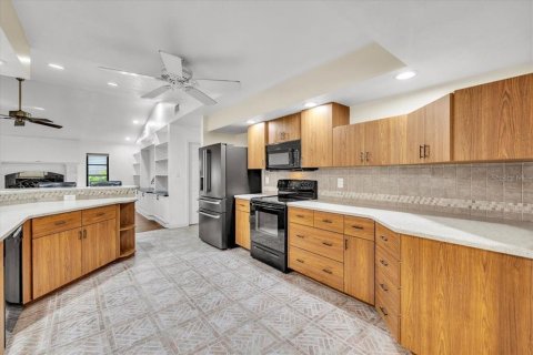 Villa ou maison à vendre à Port Charlotte, Floride: 3 chambres, 198.35 m2 № 2389364 - photo 14