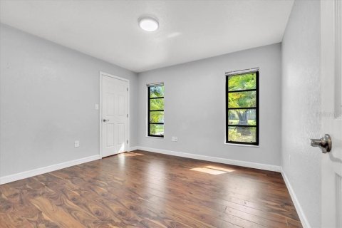 Villa ou maison à vendre à Port Charlotte, Floride: 3 chambres, 198.35 m2 № 2389364 - photo 23