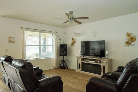 Villa ou maison à vendre à Winter Haven, Floride: 3 chambres, 160.26 m2 № 2197467 - photo 30