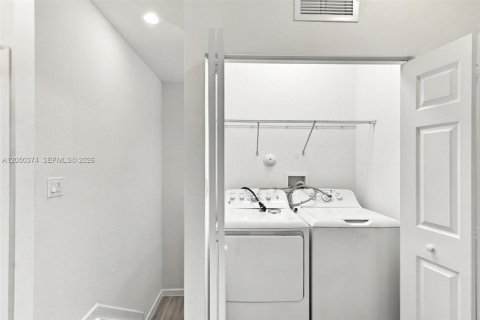 Купить таунхаус в Хомстед, Флорида 3 спальни, 158.4м2, № 2246650 - фото 13