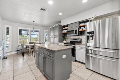 Casa en venta en Punta Gorda, Florida, 5 dormitorios, 279.45 m2 № 1625501 - foto 10