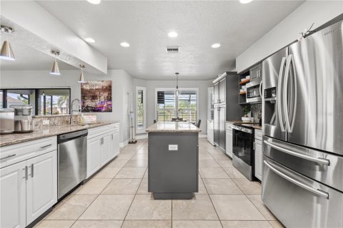 Casa en venta en Punta Gorda, Florida, 5 dormitorios, 279.45 m2 № 1625501 - foto 11