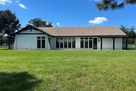 Villa ou maison à louer à Ocala, Floride: 3 chambres, 312.34 m2 № 2425417 - photo 3