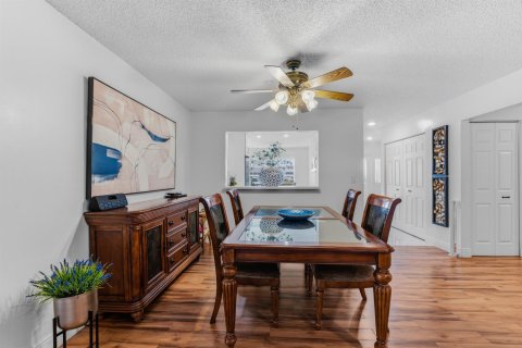 Villa ou maison à vendre à Lake Worth, Floride: 2 chambres, 162.02 m2 № 2432305 - photo 8