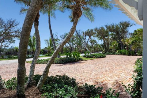 House in Boca Grande, Florida 5 bedrooms, 542.27 sq.m. № 1746427 - photo 14