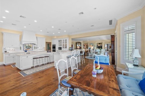 House in Boca Grande, Florida 5 bedrooms, 542.27 sq.m. № 1746427 - photo 25