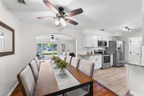 Villa ou maison à vendre à Orlando, Floride: 3 chambres, 133.97 m2 № 2142302 - photo 9