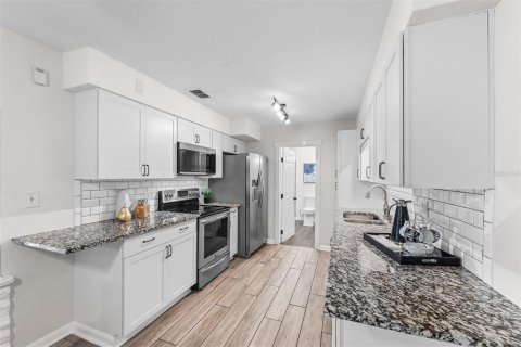 Villa ou maison à vendre à Orlando, Floride: 3 chambres, 133.97 m2 № 2142302 - photo 11