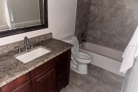 Casa en alquiler en Kissimmee, Florida, 4 dormitorios, 129.13 m2 № 1824597 - foto 7