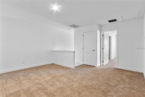 Townhouse in Sanford, Florida 3 bedrooms, 167.41 sq.m. № 2201811 - photo 26