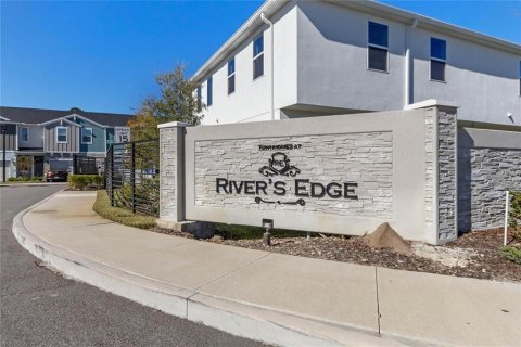 Townhouse in Sanford, Florida 3 bedrooms, 167.41 sq.m. № 2201811 - photo 2