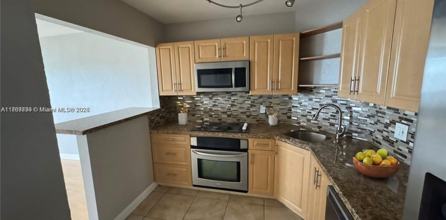 Condo à Lauderhill, Floride, 2 chambres № 1923981