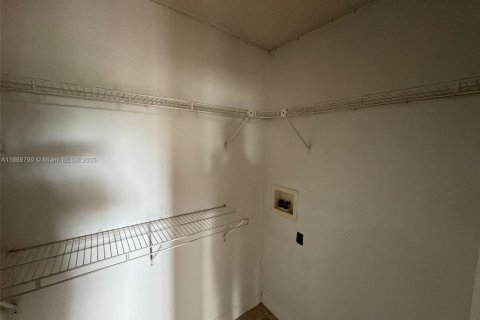 Copropriété à louer à Lauderhill, Floride: 2 chambres, 78.97 m2 № 1923981 - photo 8