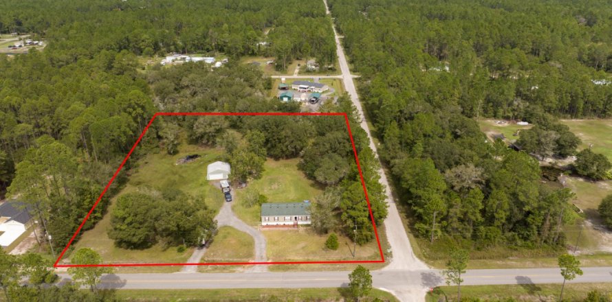 House in Hastings, Florida 3 bedrooms, 130.43 sq.m. № 778272