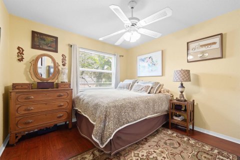 House in Hollywood, Florida 3 bedrooms, 178.28 sq.m. № 2146267 - photo 19