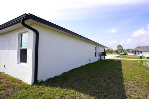 Apartamento en alquiler en Englewood, Florida, 3 dormitorios, 107.95 m2 № 1590598 - foto 5