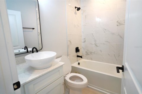 Apartamento en alquiler en Englewood, Florida, 3 dormitorios, 107.95 m2 № 1590598 - foto 19