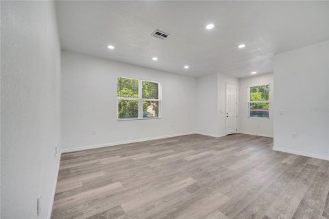 House in Palatka, Florida 3 bedrooms, 145.02 sq.m. № 1792953 - photo 5