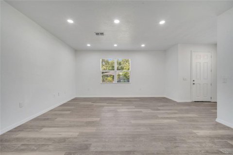 House in Palatka, Florida 3 bedrooms, 145.02 sq.m. № 1792953 - photo 6